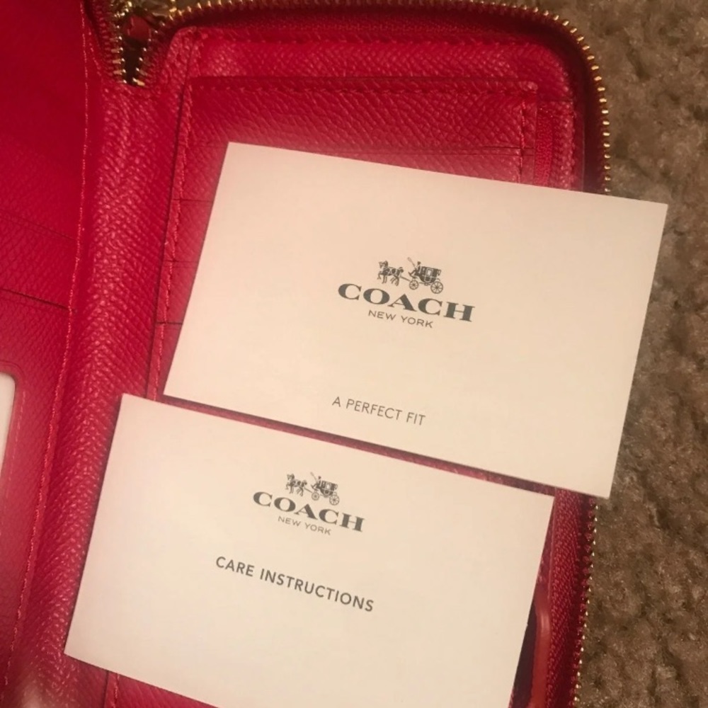 Coach Wallet - Picture 5 of 6